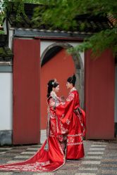 -雪中彩影婚纱摄影·微光艺术中心