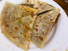 -溢心园香河肉饼总店