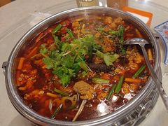 -牟记江湖重庆地标特色菜鱼蛋海鲜羊蝎子(巴南区黑金冠十多年好店)