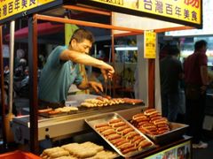 -六合夜市
