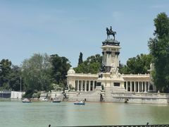 -阿方索十二世纪念碑