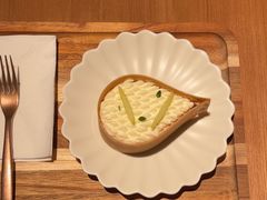 -VERIE BAKEHOUSE