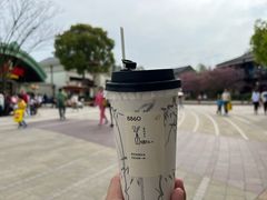 -喜茶(迪士尼小镇·平行宇宙店)