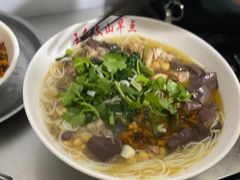 -文山荷鲜居(翠湖店)