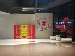 -丽丰购物中心·停车场