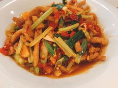 水芹炒肉丝-贵州大厦贵州厅(樱花园西街店)