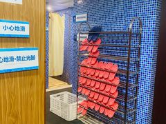 -七彩阳光游泳俱乐部(江北远洲店)
