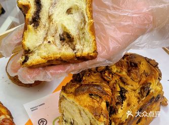 ：惠州市惠城区东湖一街1号隆生广场1楼