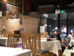 大堂-鄱阳湖·江西小炒·瓦罐煨汤(五道口店)