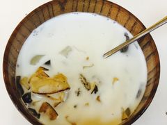 椰奶清补凉-志龙皇冠吃货椰子铺