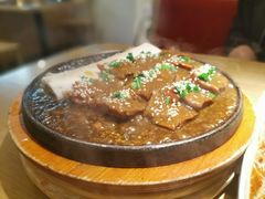 伴山嫩烤牛肋骨-蜜桃餐厅·伴山(湖滨商业街店)