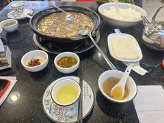 -草墩罗非鱼庄•野生菌•腊排骨(七星街上段店)