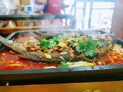 -老东镇啤酒屋海鲜加工·蒸汽海鲜·海鲜烧烤(台东店)