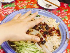 东北大拉皮-闯关东东北农家菜(崂山石老人店)