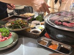 -围炉肉舍•炭烤活鳗•丹东海鲜烤肉(步行街店)