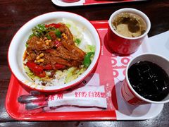 喷香辣椒炒肉饭-猪角·闽南猪脚饭(茶亭店)