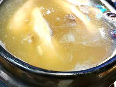 暖到心窝的参鸡汤-紫霞门韩国料理烤肉(深南东路店)