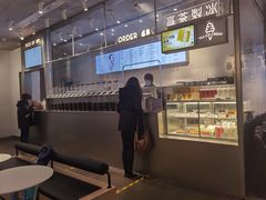-喜茶(上海打浦桥日月光gelato lab+店)