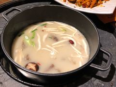 -三人行骨头王火锅(长寿店)