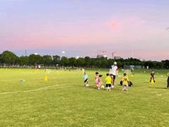 -Riverside河畔少儿足球培训(前滩店)