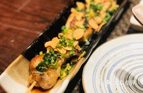 Garlic Sauce Grilled Chicken Skewers