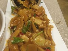 -车之谷·汽车文化主题餐厅(汽开店)