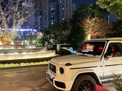 -浅深(世茂滨江精品店)