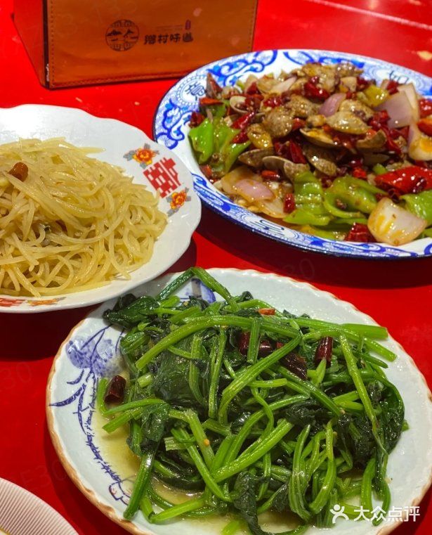 来观音桥玩，结果找到了一家宝藏江湖菜