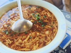 芸芸酸辣汤-忠义小酒馆(田东店)