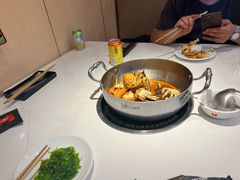 -七欣天香辣蟹火锅(闵行浦江欢乐颂店)