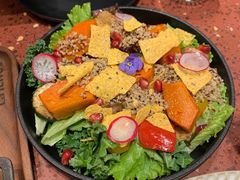 烤南瓜藜麦沙拉-La Terre乐田(万象城店)