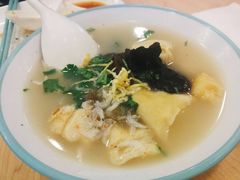 油豆腐线粉汤-小杨生煎(金山百联购物中心3楼店)