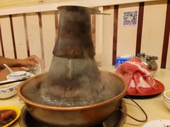 -洞庭洲·防空洞火锅·铜锅涮肉·烧烤(新百广场店)