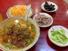 -金杨拉面王小吃面馆·牛三宝面·红烧牛肉粉