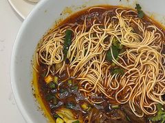 -李与白包子铺(桐梓林店)