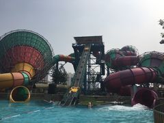 -欢乐水魔方水世界