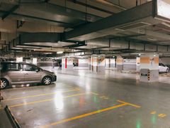 -百联又一城停车场