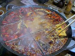 -白乐天毛肚火锅馆(南滨路店)