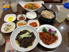 -贵宾庄炸酱面·韩式料理(高区店)