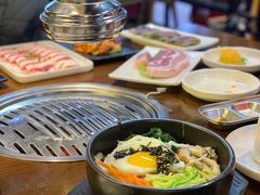 传统石锅拌饭-·缸桶屋·韩式牛肋条自助烤肉(西湖D11店)