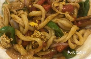 Braised Beef with Hand-Pressed Noodles