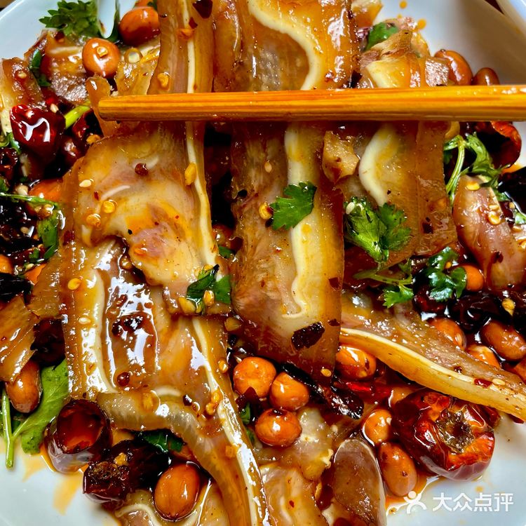 重庆老店！一吃就上瘾的水煮蛙！
