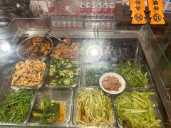 -矮子粉店1985·长沙米粉(湘春路店)