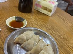 -黄阿姨锅贴大王(万航渡路店)