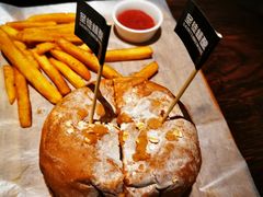 -圣徒精酿美式餐厅saints brewing(裕华万达步行街店)
