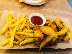 -必胜客(WOW象山涌金广场店)