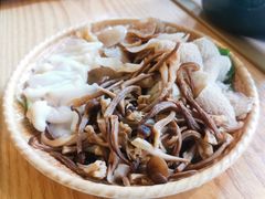 -三个椰子·现砍椰子鸡(金源CBD店)