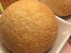 酥皮焗叉烧包-添好运点心专门店(深水埗店)