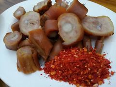 -老鼎万春卤菜(五代传承创始老店)
