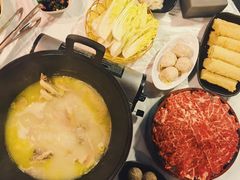 -鲜入围煮花胶鸡海鲜火锅